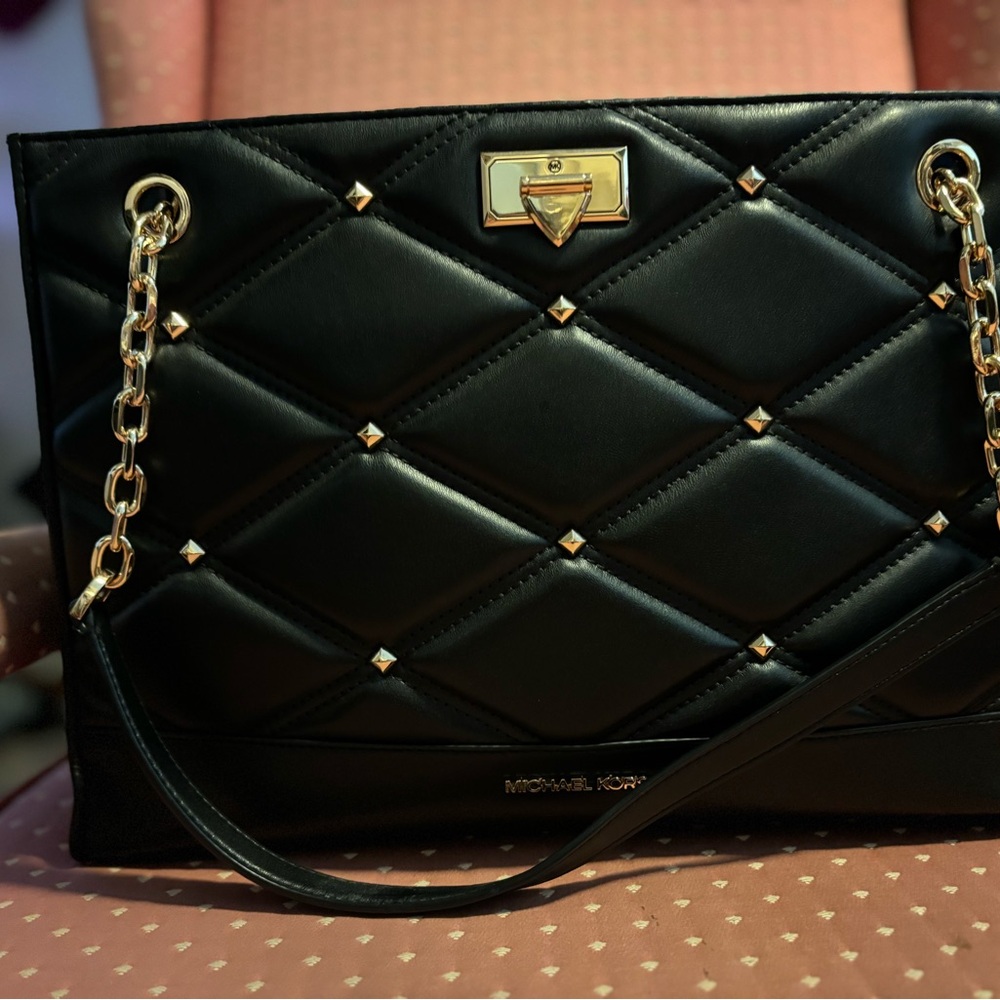 Michael Kors purse